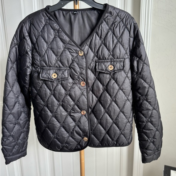 Women's  Unbranded Black Quilted V Neck Jacket Size Medium - Picture 2 of 9